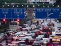 上海高速错峰返程平稳 避开拥堵时段